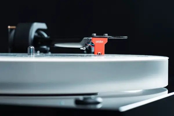 Pro-ject X2 B Pilak Çalar Piano Black