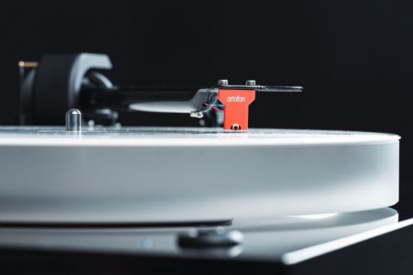 Pro-ject X2 B Pilak Çalar