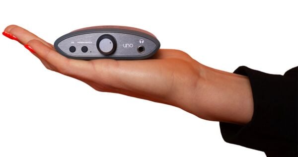 iFi Uno DAC Masaüstü USB DAC & Kulaklık Amfisi